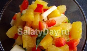 Ang pinakamahusay na mga salad na may pinya at manok